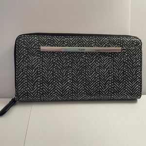 Tumi Zip Around Continental Wallet